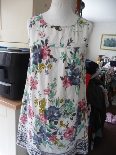 Dickens jones floral - &,