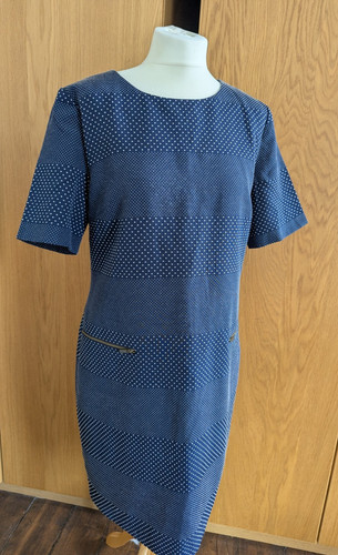 Dickens jones blue white - &,